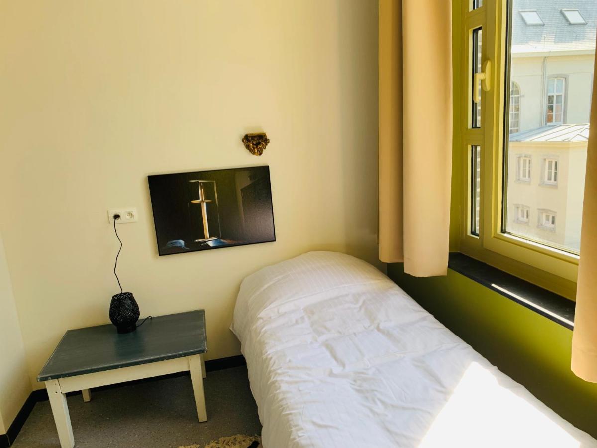 De Lotuspoort Met Mihr'S B&B In De Abdij Van Bornem Esterno foto